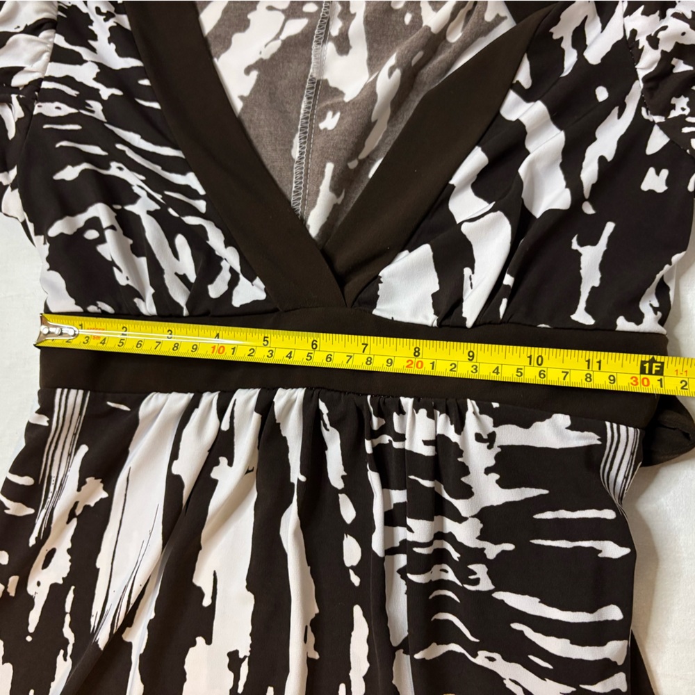 Ruby Rox Brown & White Printed V-Neck Women's Patterned Dress - Picture 5 of 6